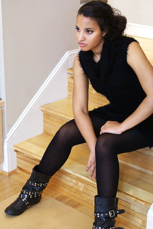 Fuzzy Rock, Photo 3. Photo Credit: Mechelle Avey. Introvert Life: Cozy Couture Look 4. Alwaysuttori.com